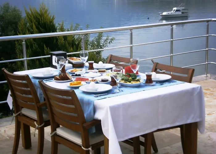 Sovalye Hotell 3*